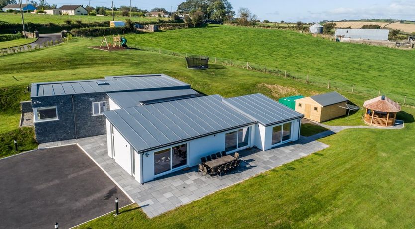 Photo of River views Kinsale, sleeps 26 guests 