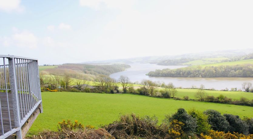Photo of The Waterfront House 9 Mins drive to Kinsale sleeps 16 guests