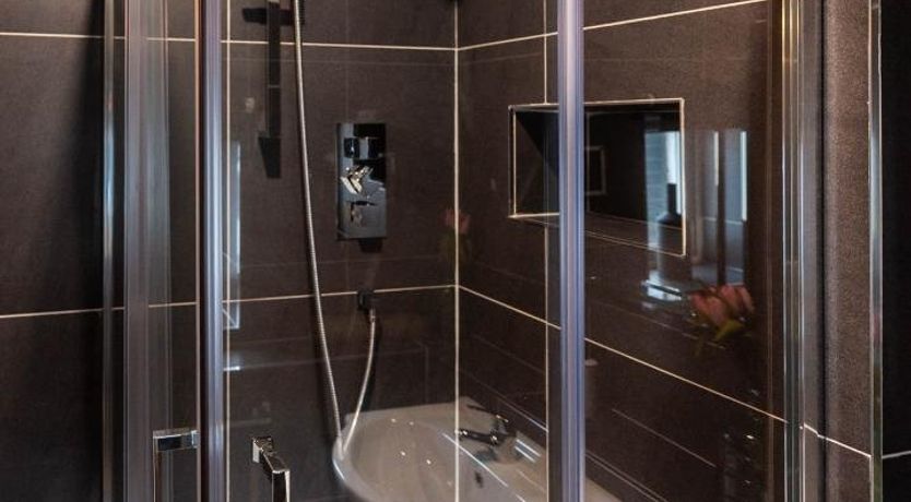 Photo of The Kinsale Town House, sleeps 16 guests 