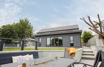 Maes Llwyd Holiday Cottage