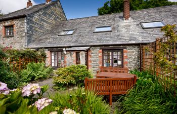 Pond Meadow Holiday Cottage