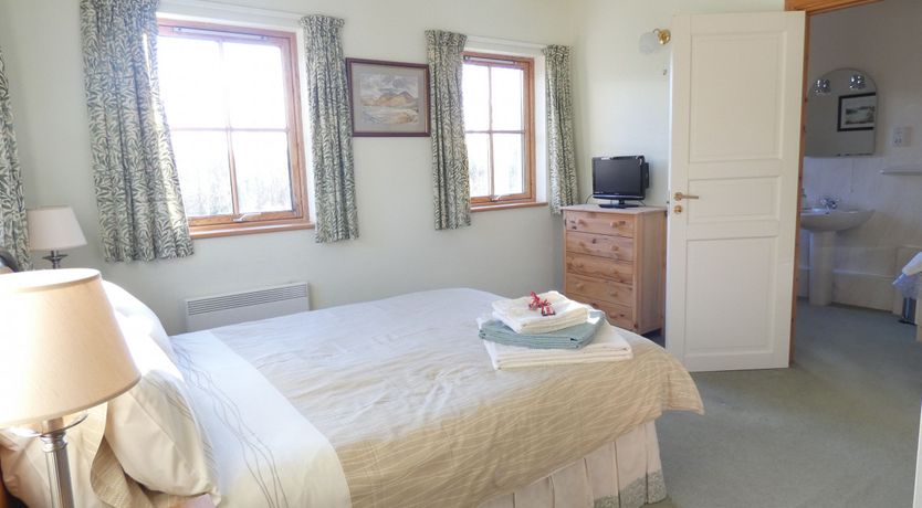 Photo of Kintaline House -spacious quality whole house