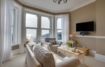 350 Langland Bay Manor Apartment