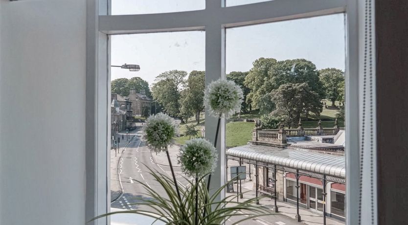 Photo of Crescent View