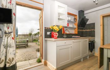 Tiny Willow Holiday Cottage