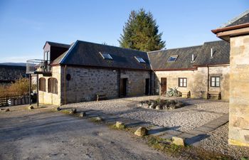 MacKintosh Holiday Cottage