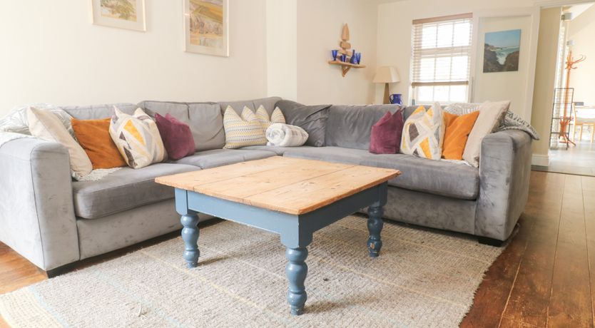 Photo of No 3 The Hinges