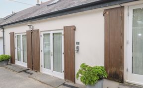 Photo of No 1 The Hinges