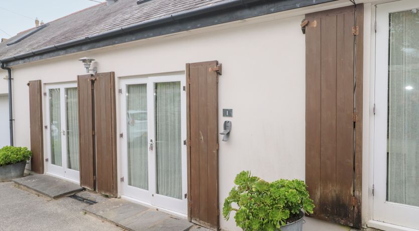 Photo of No 1 The Hinges