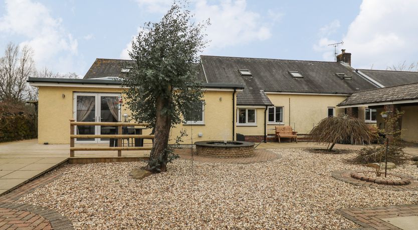 Photo of Tynewydd Fields