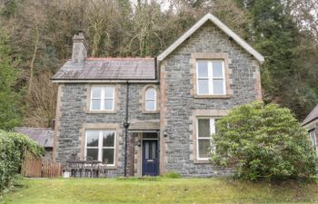 Ty Capel Holiday Home