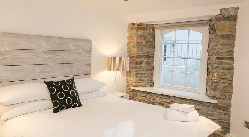 Photo of Lower Court House