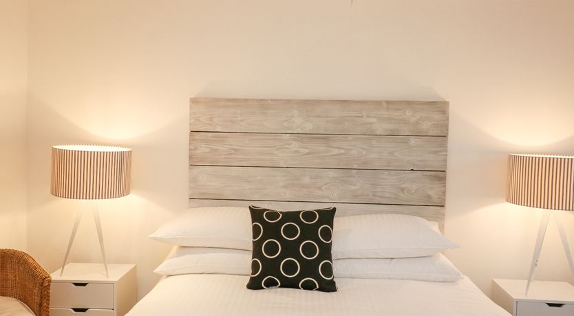 Photo of Lower Court House