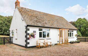 Hall Farm Cottage Holiday Cottage
