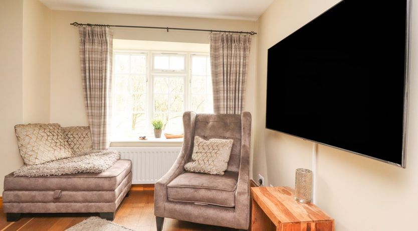 Photo of 9 Riverside Walk