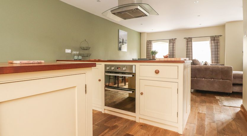 Photo of 9 Riverside Walk