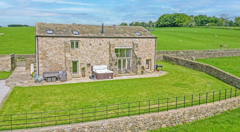 Photo of Crane Field Laithe