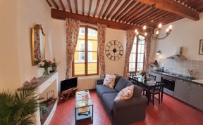 Photo of Cent Cinq 2 - your home from home in the Luberon