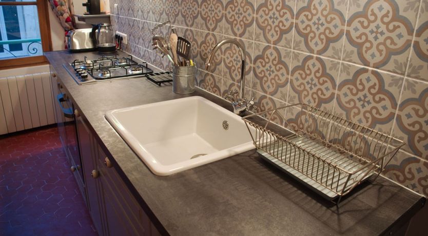 Photo of Cent Cinq 2 - your home from home in the Luberon