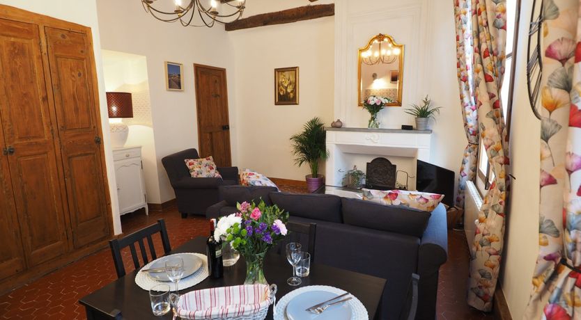 Photo of Cent Cinq 2 - your home from home in the Luberon