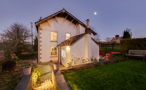 Photo of Higher Treliver Farmhouse & Piggery