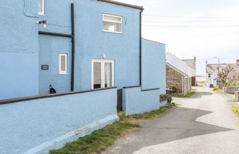 Twyni Canol Holiday Cottage