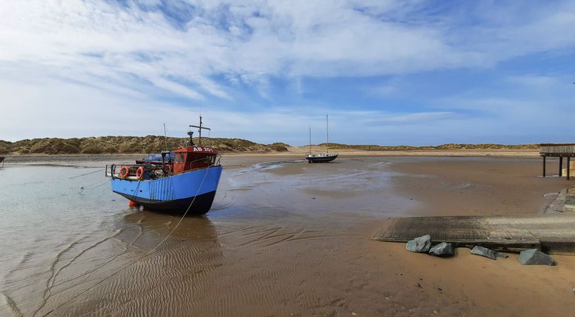 Photo of Sapphire Suite