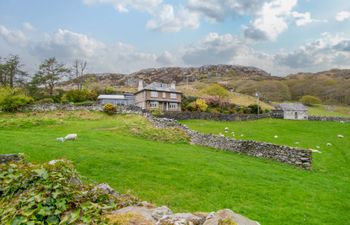 Tregarn Holiday Cottage