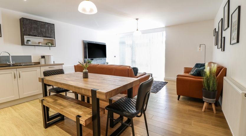 Photo of 2 Pensyflog Barns