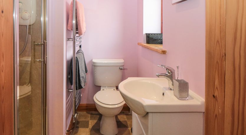 Photo of Farm Yard Cottage