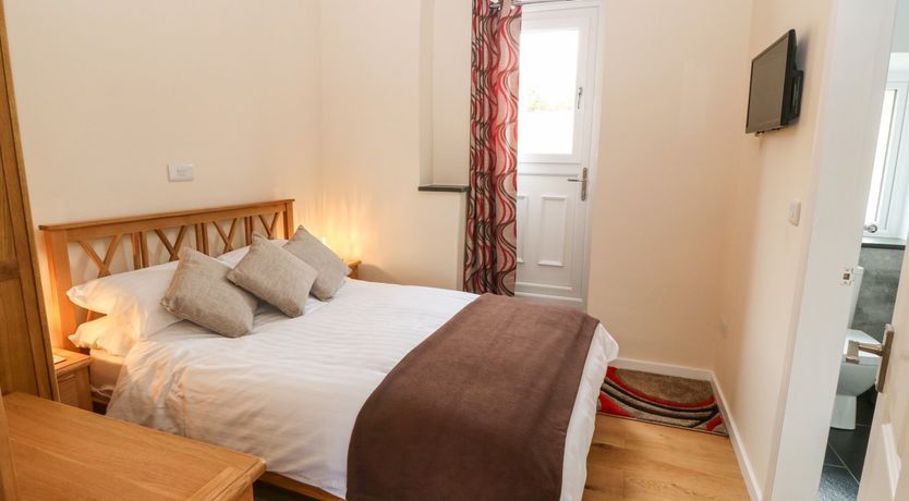 Photo of Tyddyn Sianel - Celyn