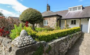 Photo of 3 Cae'r llwyn Cottages