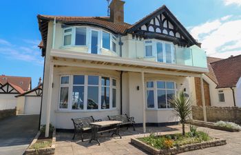 Westbourne Holiday Cottage