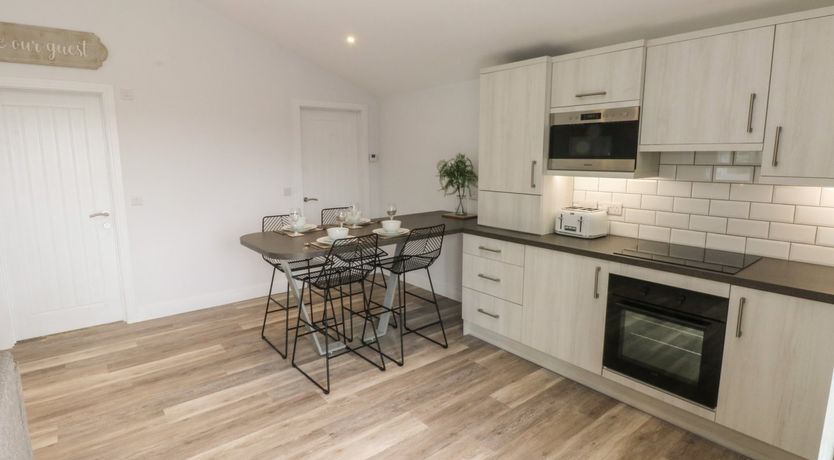 Photo of Caban Y Mor