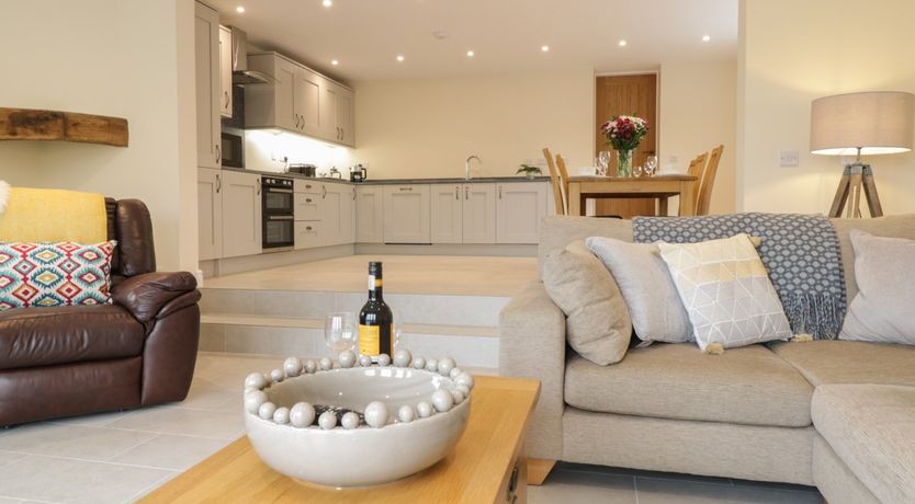 Photo of Hen Dy Bryn Mawndy