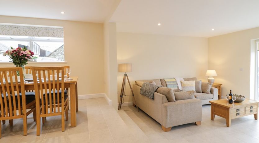 Photo of Hen Dy Bryn Mawndy