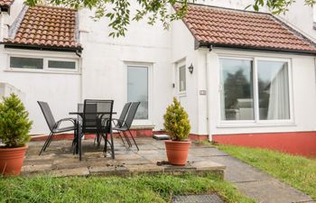 13 Manorcombe Bungalows Holiday Cottage