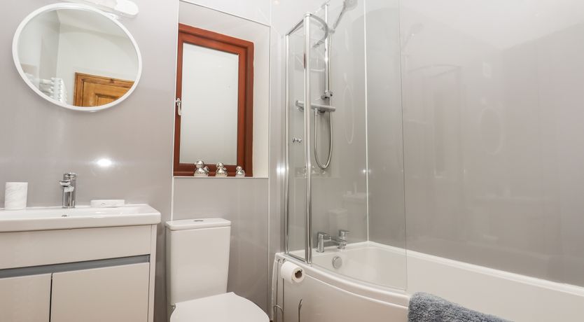 Photo of 2 Chews Cottage