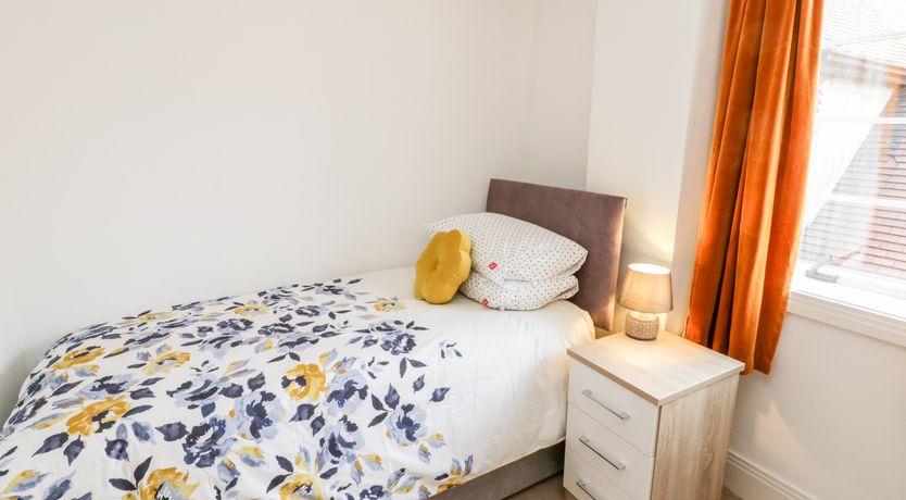 Photo of Sail Away, 17 Union Mill