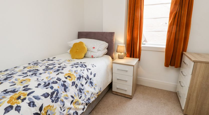 Photo of Sail Away, 17 Union Mill