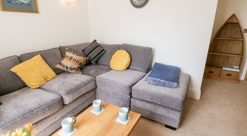 Photo of Sail Away, 17 Union Mill