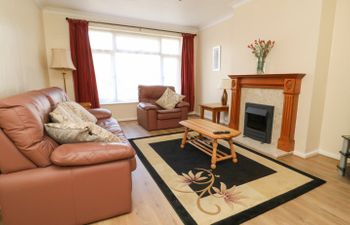 4 Ranby Drive Holiday Cottage