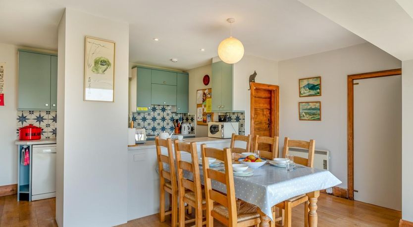 Photo of 2 Bed in Kingsbridge