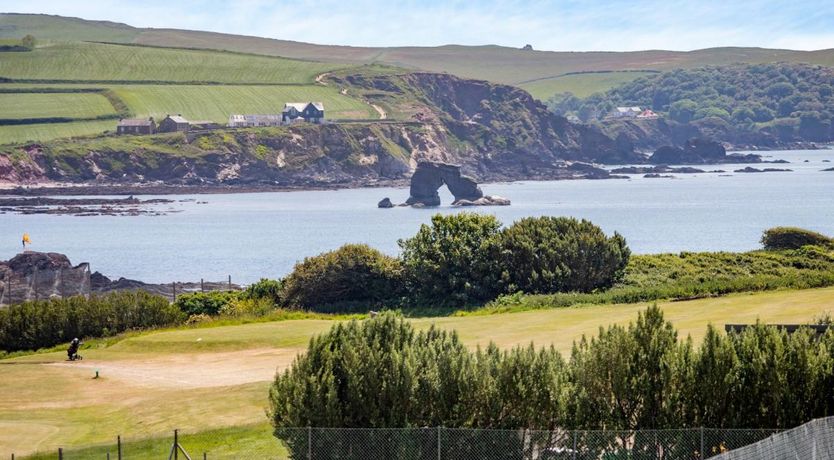 Photo of 2 Bed in Thurlestone