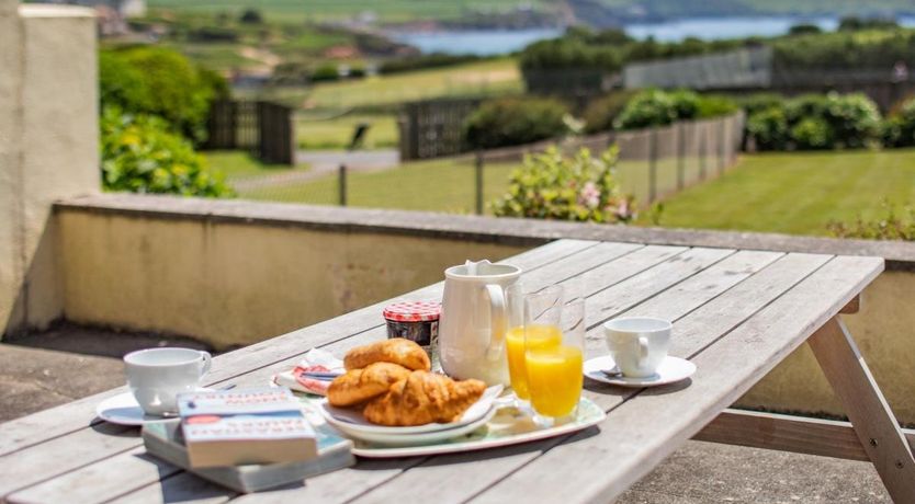 Photo of 2 Bed in Thurlestone