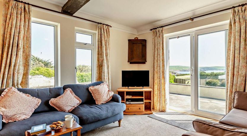Photo of 2 Bed in Kingsbridge