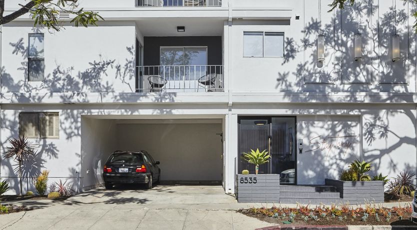 Photo of Graffito Uno