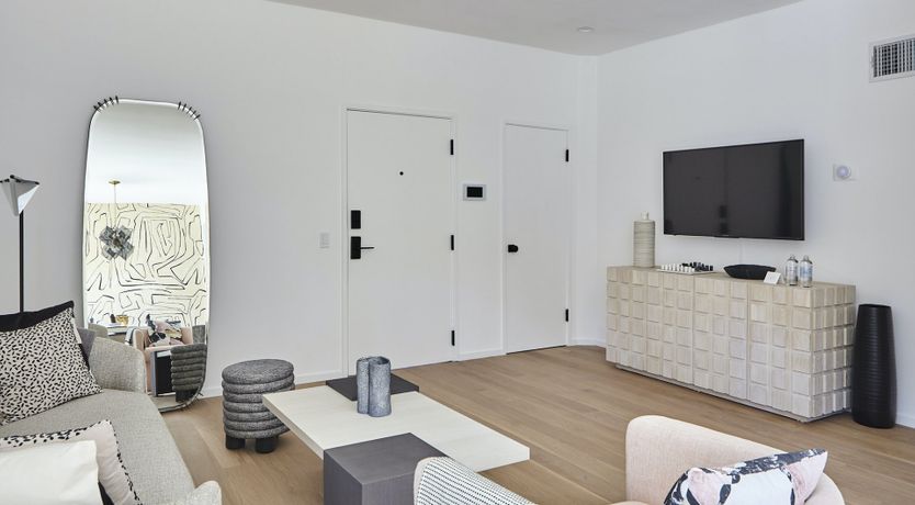 Photo of Graffito Uno