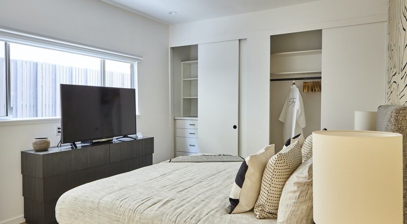 Photo of Graffito Uno