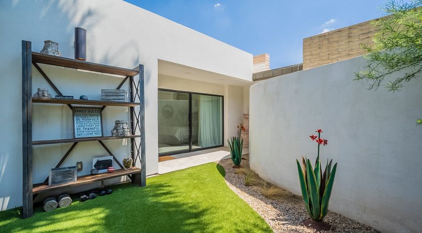 Photo of Desert Diver